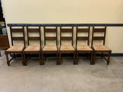 6 hohe  Stühle,  Klosterstühle,  Bauernstühle - Lieferung möglich!