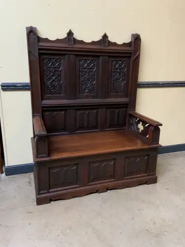 Antik - Imposante Neogotische Truhen Bank,  Sensationell - Lieferung möglich!