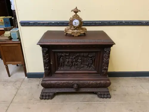 Antik - Truhe, Kommode, Vertiko, Schuhschrank - Neorenaissance - Lieferung mögl.