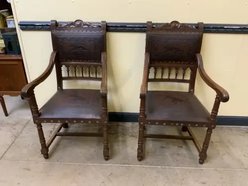 2 antike  Gründerzeit Armlehn Stühle mit Prägeleder - Lieferung möglich!