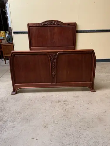 Antik -  Prunk Nußbaum Bett - Art Nouveau  - Jugendstil - Lieferung möglich!
