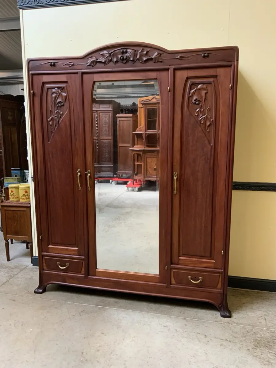 Antik Kleiderschrank, Wäscheschrank -Jugendstil - Art Nouveau - Lieferung mögl.!