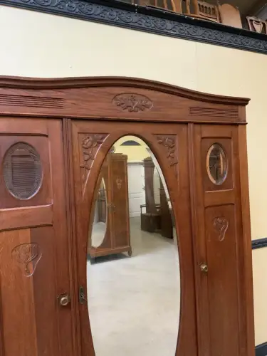 Antik - Kleiderschrank, Wäscheschrank - Jugendstil -  Lieferung möglich!