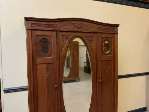 Antik - Kleiderschrank, Wäscheschrank - Jugendstil -  Lieferung möglich!