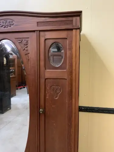 Antik - Kleiderschrank, Wäscheschrank - Jugendstil -  Lieferung möglich!