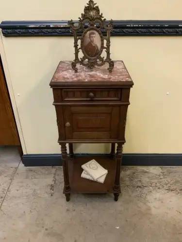 Antik - Nachtschrank, Vertiko, Jugendstil, - Traumhaft  - Lieferung möglich!