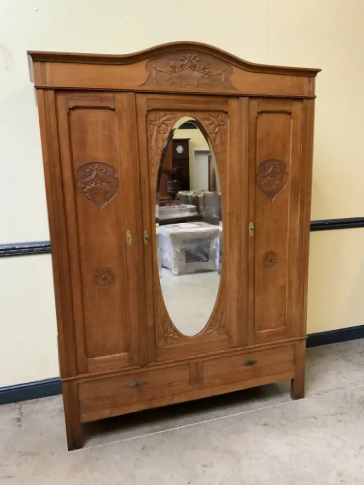 Antiker Jugendstil Kleiderschrank - Traumhaft -  Lieferung möglich! 1