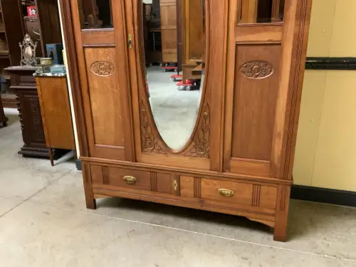 Antiker Art Deco Kleiderschrank - Traumhaft  - Lieferung möglich!