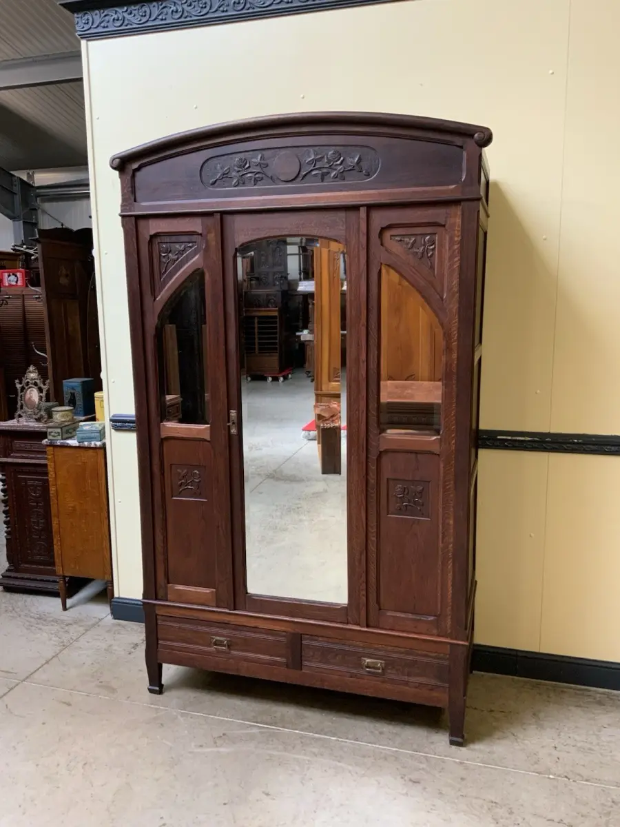 Antik - Nußbaum Kleiderschrank, Wäscheschrank - Jugendstil - Lieferung möglich!