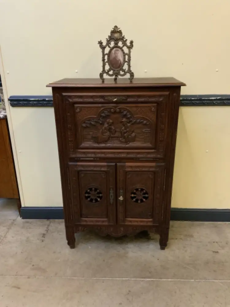 Antiker bretonischer Barschrank, Vertiko - traumhaft - Lieferung möglich! 0