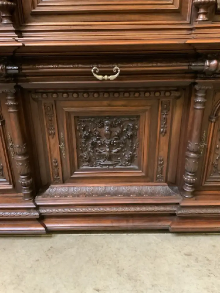 Sensationelles imposantes Neorenaissance Säulen Buffet,  Lieferung möglich! 7