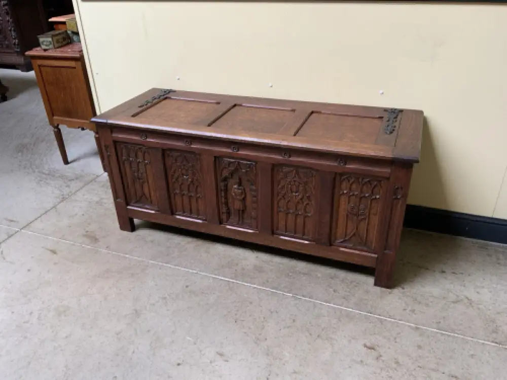 Antik - Truhe,  Bank, Schuhschrank, Neogotik - Traumhaft- Lieferung möglich! 1