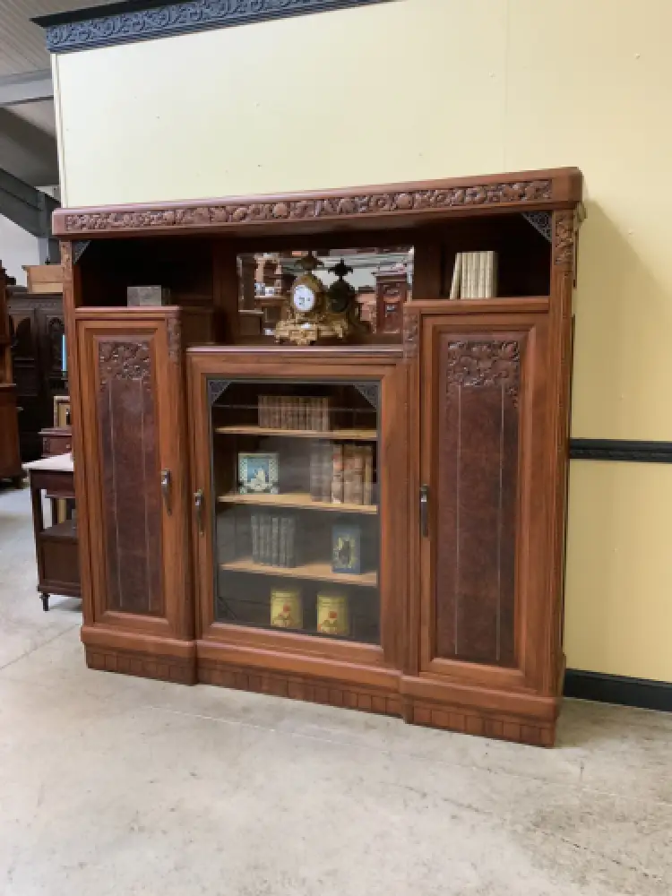 Antik - Bücherschrank, Vitrine, Nußbaum, - Art Deco -  Lieferung möglich! 0