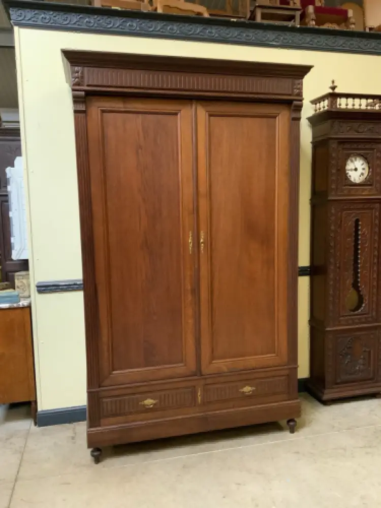 Antiker imposanter Jugendstil Kleiderschrank, sensationell - Lieferung möglich! 1