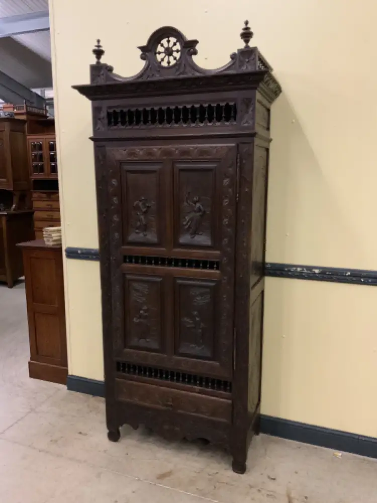 Antiker bretonischer Geschirrschrank, Vertiko - traumhaft - Lieferung möglich! 1