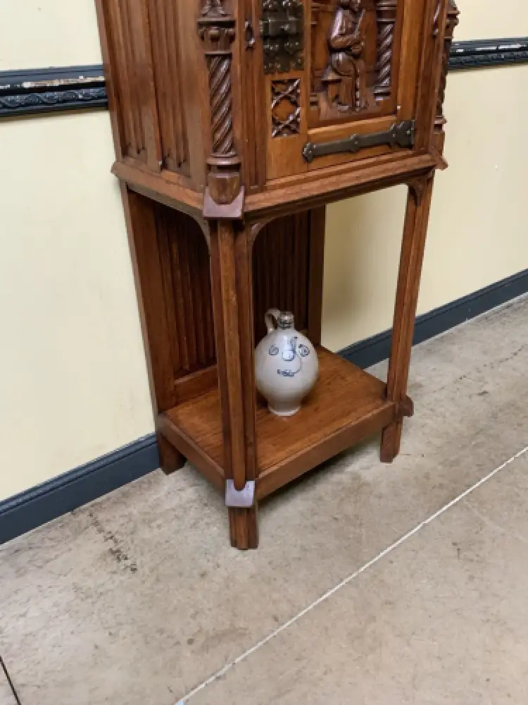 Antik - Vertiko, Anrichte - Neogotik - Lieferung möglich! 11