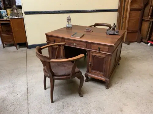 Antik - Doppelseitiger Schreibtisch mit 2 Armstühle - Lieferung möglich!