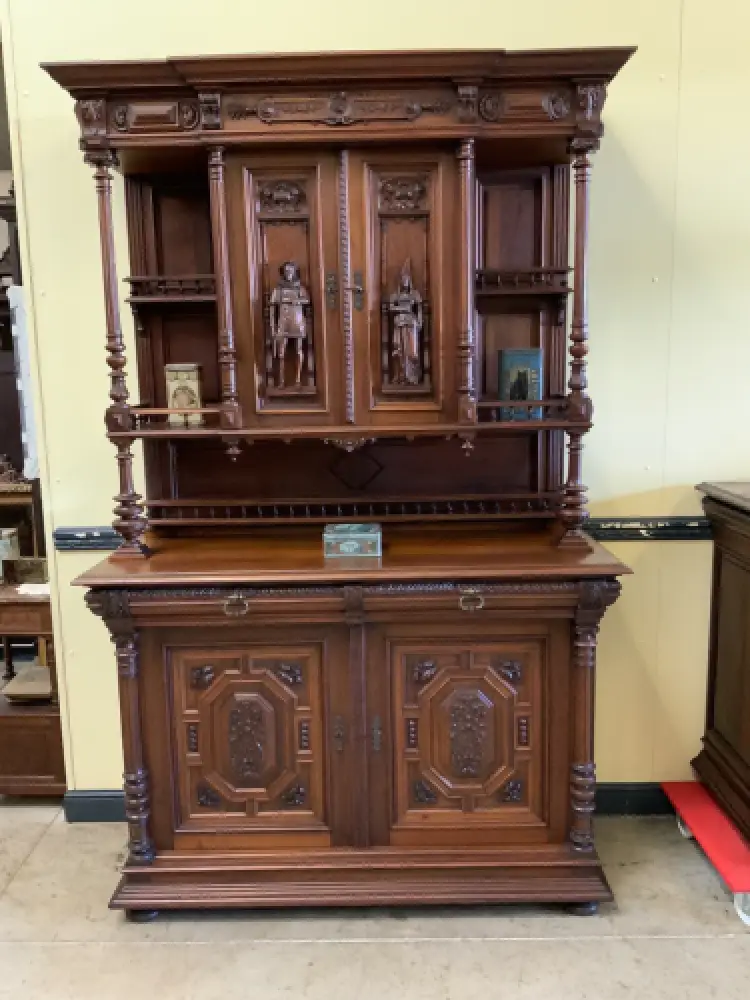 Sensationelles imposantes Neorenaissance Säulen Buffet,  Lieferung möglich! 1