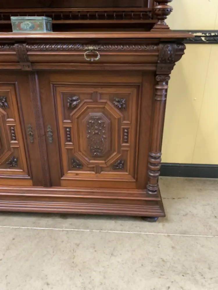 Sensationelles imposantes Neorenaissance Säulen Buffet,  Lieferung möglich! 12