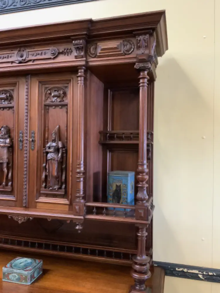 Sensationelles imposantes Neorenaissance Säulen Buffet,  Lieferung möglich! 15