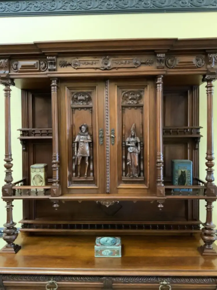 Sensationelles imposantes Neorenaissance Säulen Buffet,  Lieferung möglich! 17