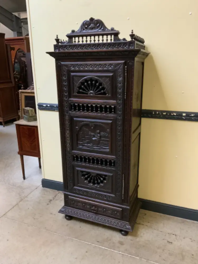 Antiker bretonischer Geschirrschrank, Vertiko, Traumhaft - Lieferung möglich! 1