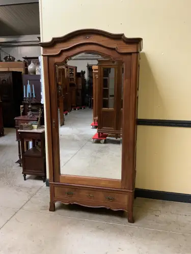 Antiker Jugendstil Wäscheschrank, Kleiderschrank -   Lieferung möglich!