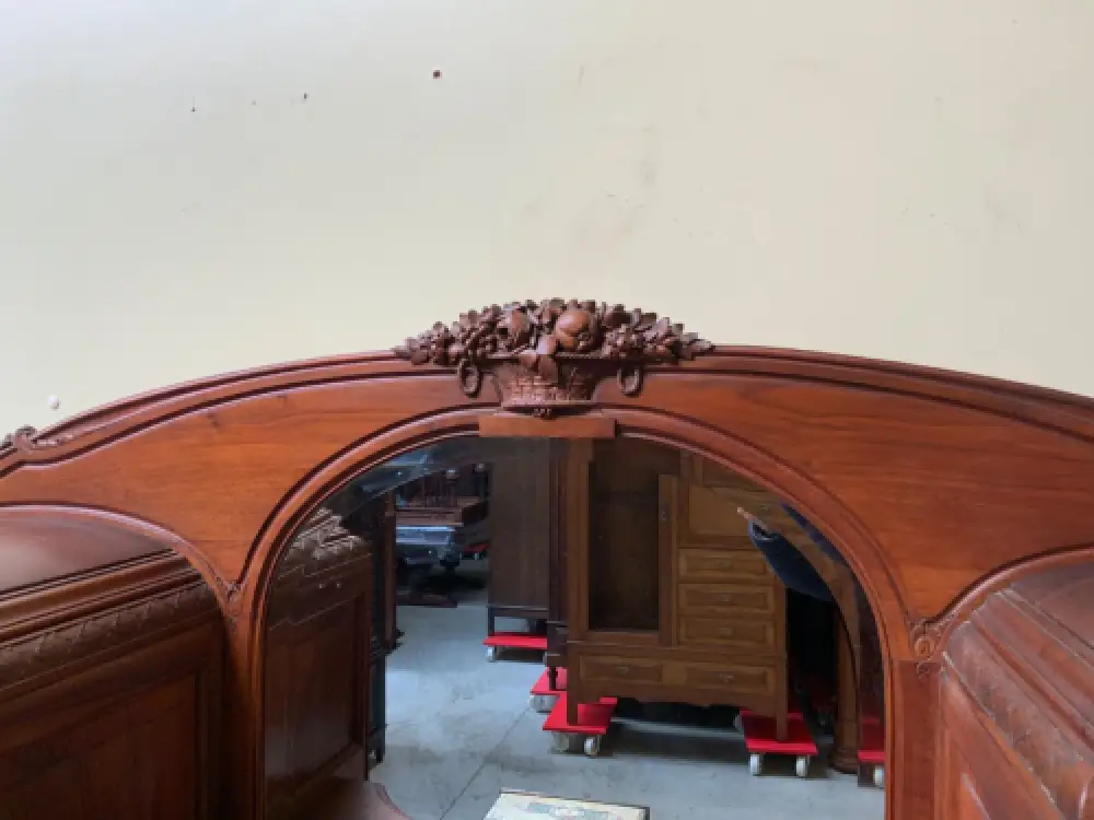 Antik - Buffet, Vitrine, Kredenz, Nußbaum, - Jugendstil -  Lieferung möglich! 12