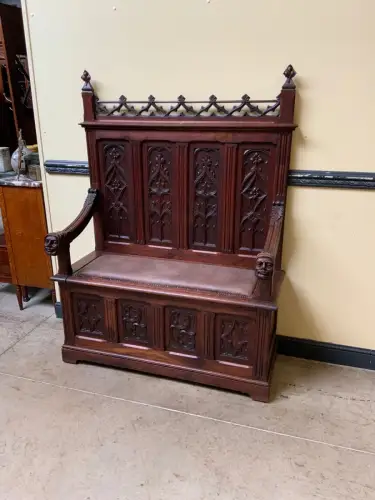 Antik - Neogotische Truhen Bank,  Sensationell - Lieferung möglich!