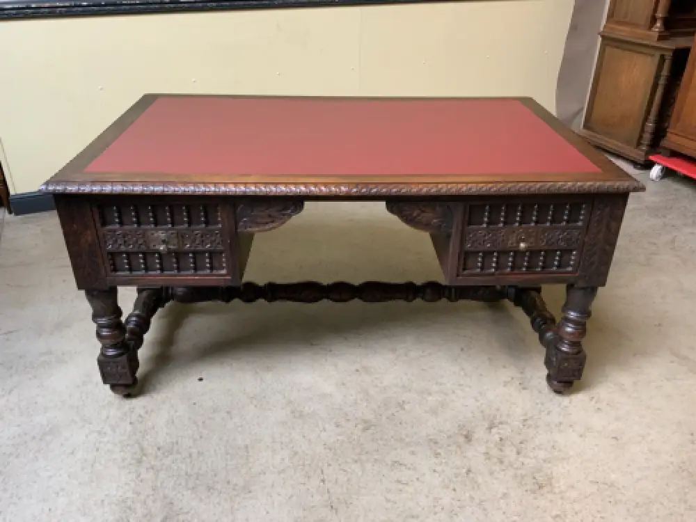 Antiker imposanter Schreibtisch aus der Bretagne - Lieferung möglich! 17