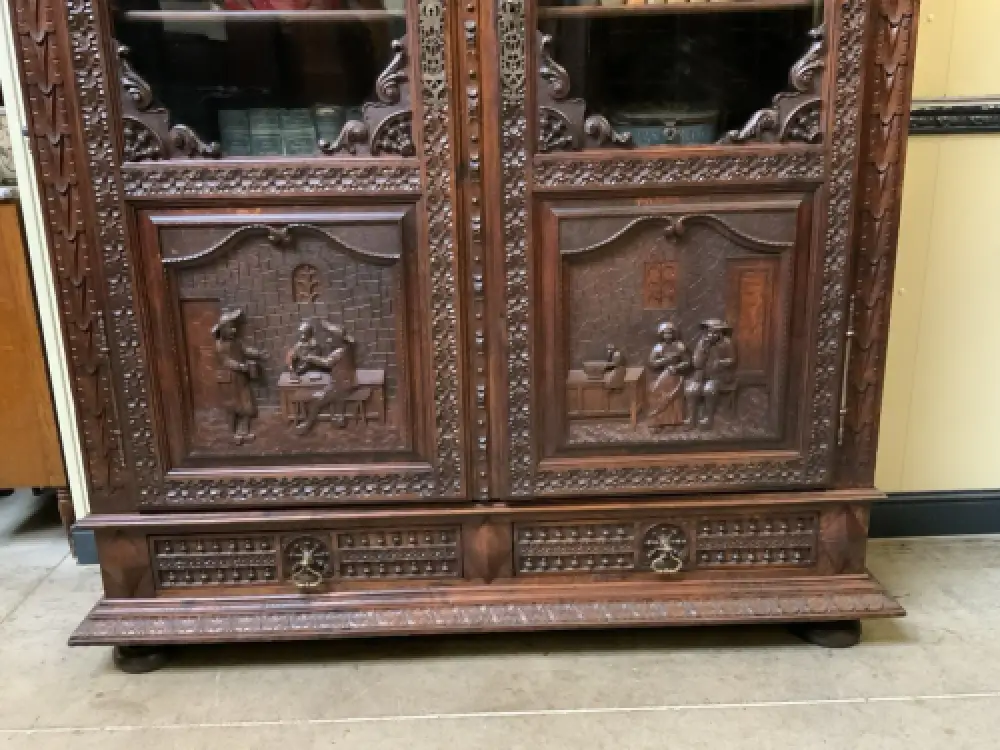 Antike imposante Bretonische Vitrine, Bücherschrank ,   -  Lieferung möglich! 10