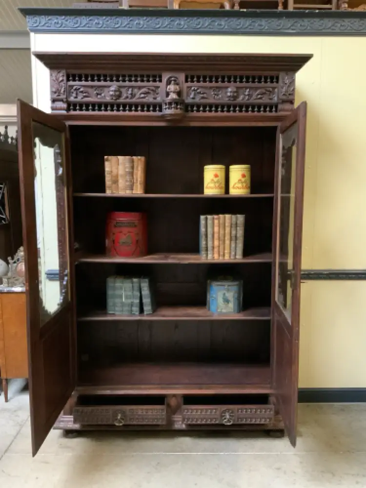 Antike imposante Bretonische Vitrine, Bücherschrank ,   -  Lieferung möglich! 19