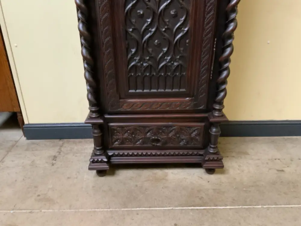 Antik - Vertiko, Anrichte, Geschirrschrank - Neogotik - Lieferung möglich! 9