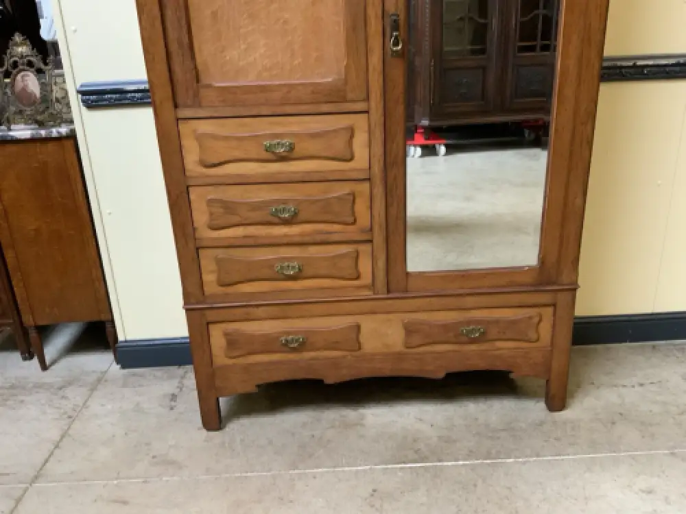 Antik- Jugendstil Wäscheschrank, Kleiderschrank - Art Nouveau-   Lieferung mögl. 12