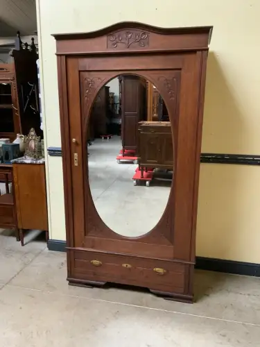 Antiker Jugendstil Wäscheschrank, -   Lieferung möglich!