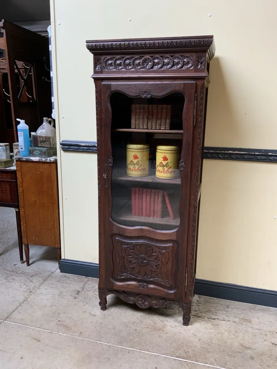 Antiker bretonischer Bücherschrank, Vitrine - traumhaft schön - Lieferung mögl.