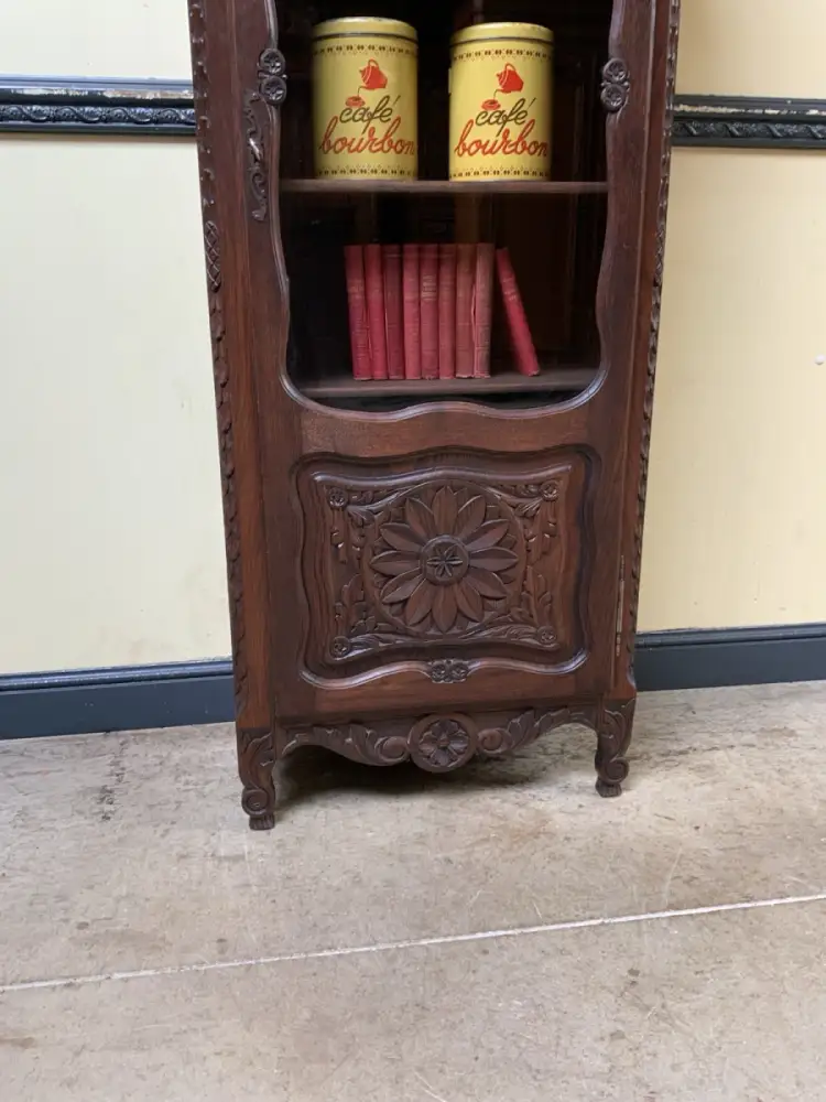 Antiker bretonischer Bücherschrank, Vitrine - traumhaft schön - Lieferung mögl. 9