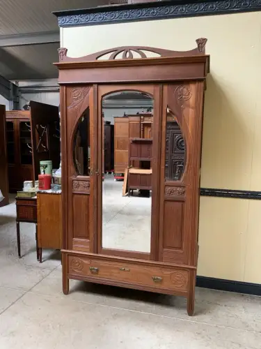 Antiker Jugendstil Kleiderschrank, Art Nouveau -  Lieferung möglich!
