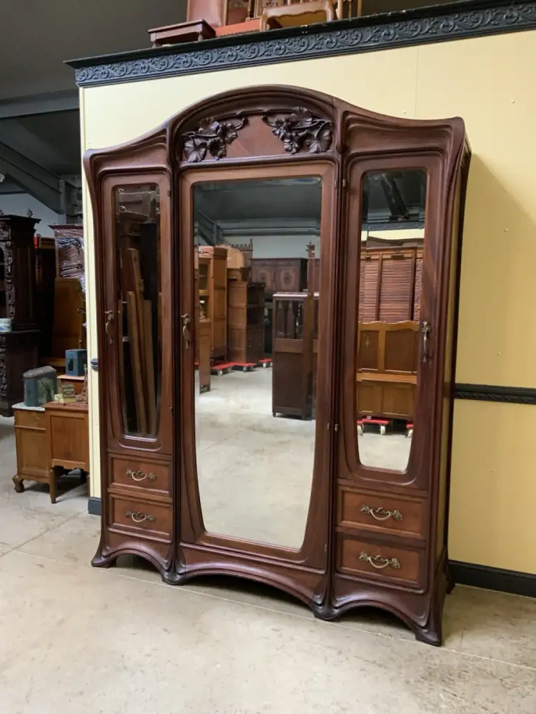 Antik Jugendstil Kleiderschrank, Wäsches. - feuvergoldete Bronze - Lieferung mög 0