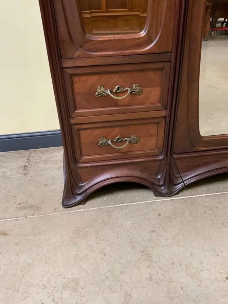 Antik Jugendstil Kleiderschrank, Wäsches. - feuvergoldete Bronze - Lieferung mög 15