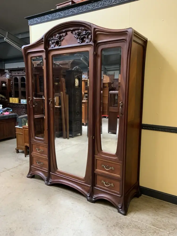 Antik Jugendstil Kleiderschrank, Wäsches. - feuvergoldete Bronze - Lieferung mög 3