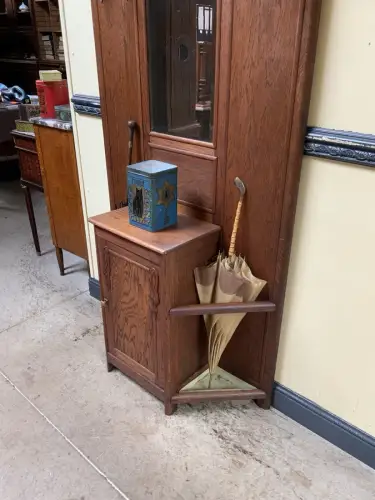 Antike Art Deco Garderobe mit Schrank - Traumhaft - Lieferung möglich!