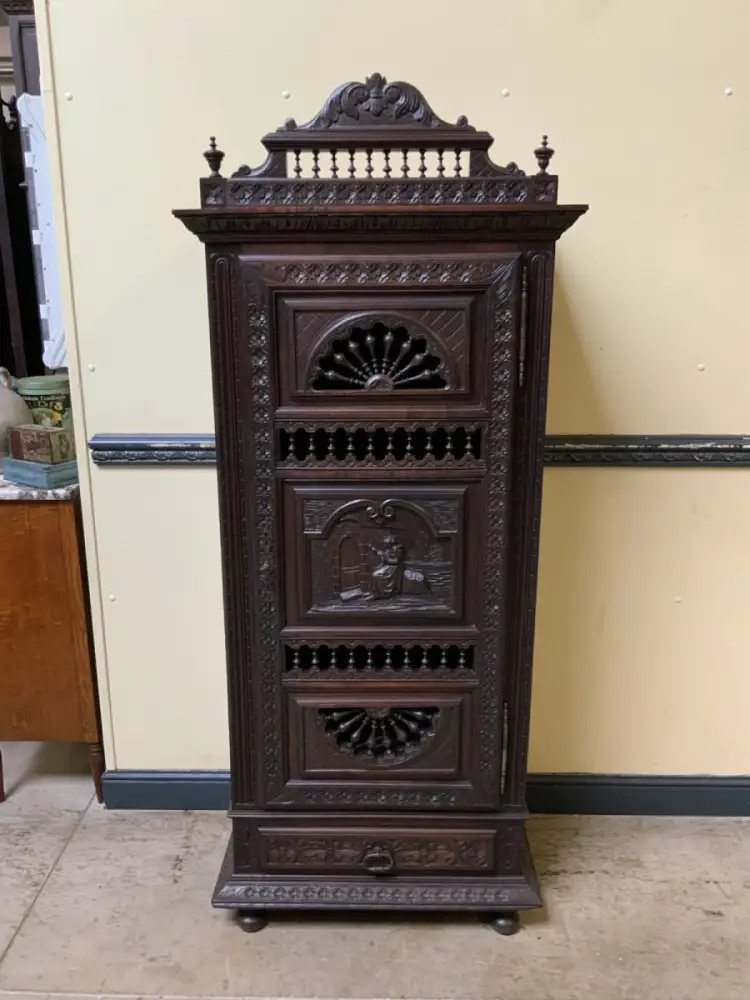Antik -  Bretonisches Vertiko, Geschirrschrank,  - Lieferung möglich! 10