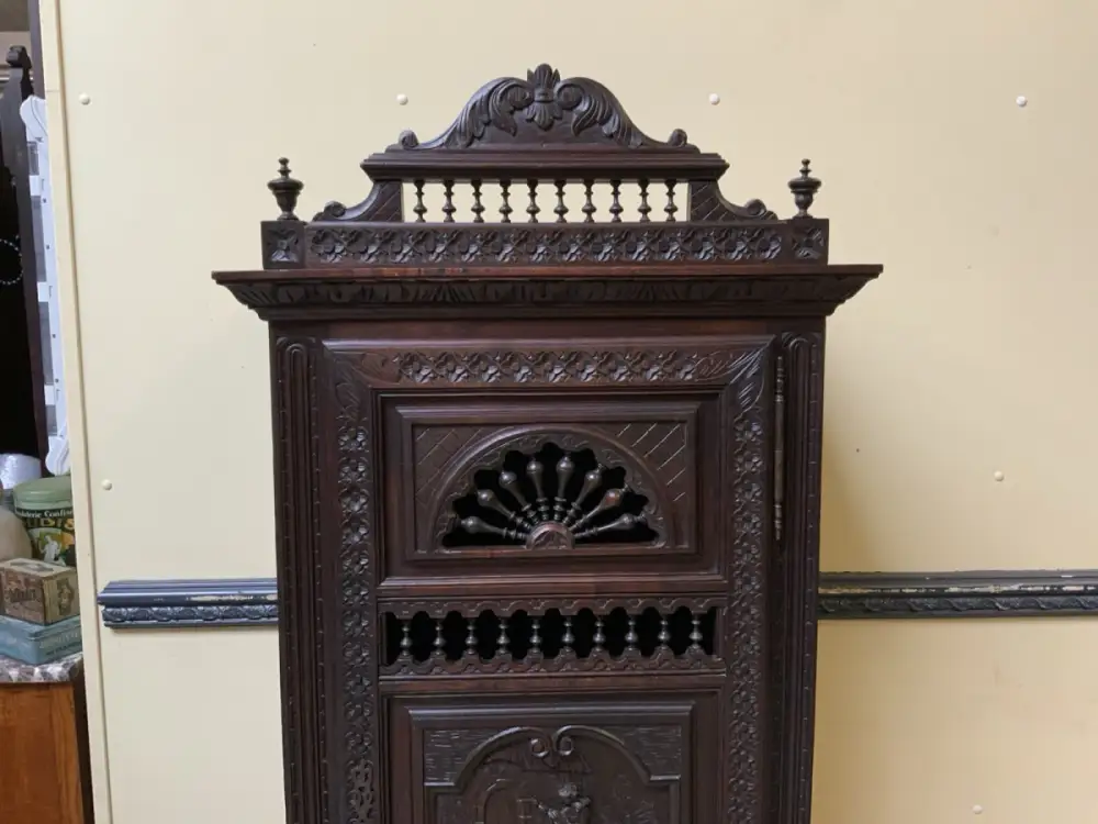 Antik -  Bretonisches Vertiko, Geschirrschrank,  - Lieferung möglich! 8
