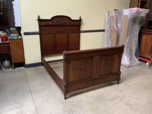 Antik -  Prunk Nußbaum Bett - Jugendstil - Lieferung möglich!
