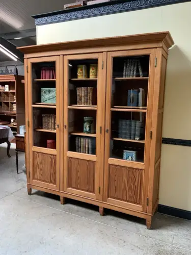 Antik - Großer Jugendstil Bücherschrank, Vitrine, Traumhaft - Lieferung möglich!