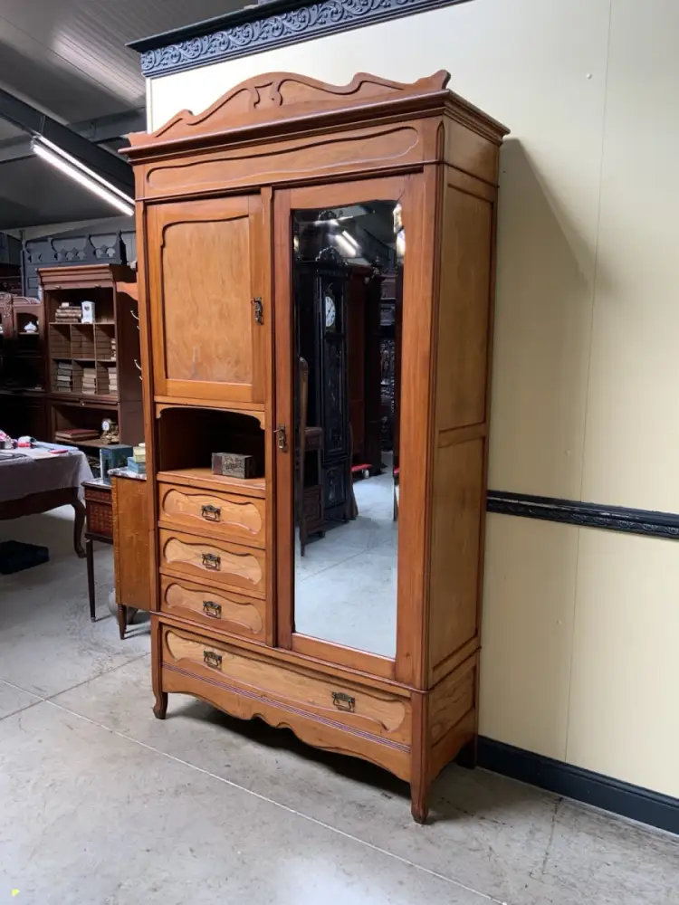 Antik- Jugendstil Wäscheschrank, Kleiderschrank - Art Nouveau-   Lieferung mögl. 3
