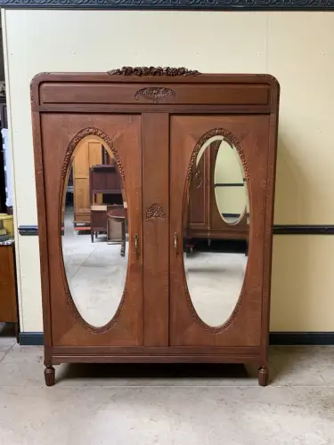 Antiker Art Deco Kleiderschrank - Traumhaft   - Lieferung möglich!