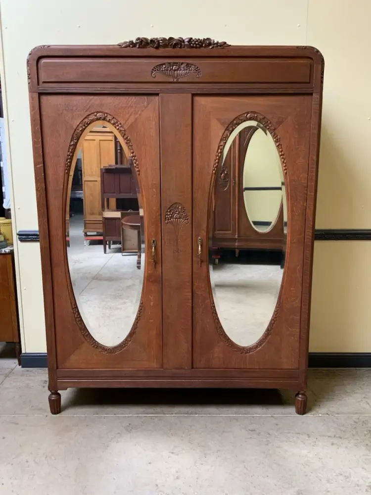 Antiker Art Deco Kleiderschrank - Traumhaft   - Lieferung möglich! 1