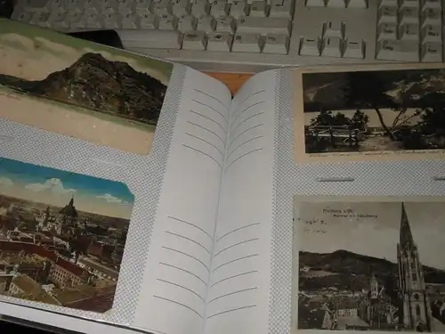200 alte ansichtskarten ab 1899-1945 in einem einsteckalbum,nur deutschland,überwiegend baden württemberg,gelaufen und auch nicht,auch feldpostkarten,schöner posten für wiederverkäufer